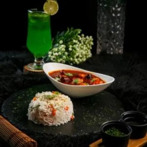 Chicken Manchurian With Fried Rice (Sweet)